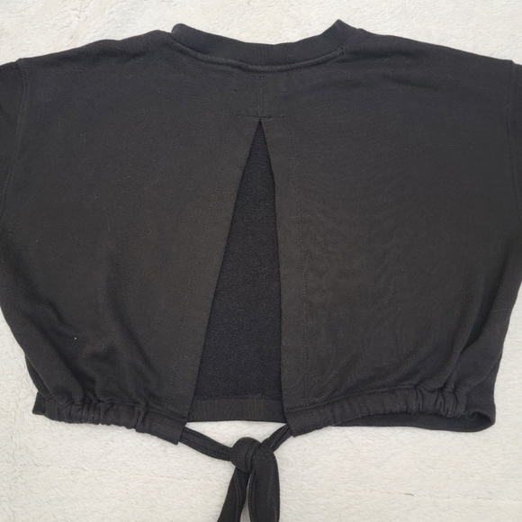 Wilfred Free Aritzia Black Cropped Tie Open Back Wide Sleeves Sweatshirt Size S - Picture 8 of 12